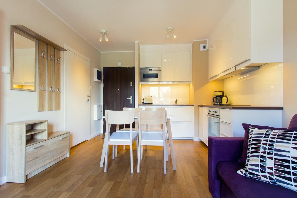 Holidays Home Apartamenty Chmielna Gdansk Bagian luar foto