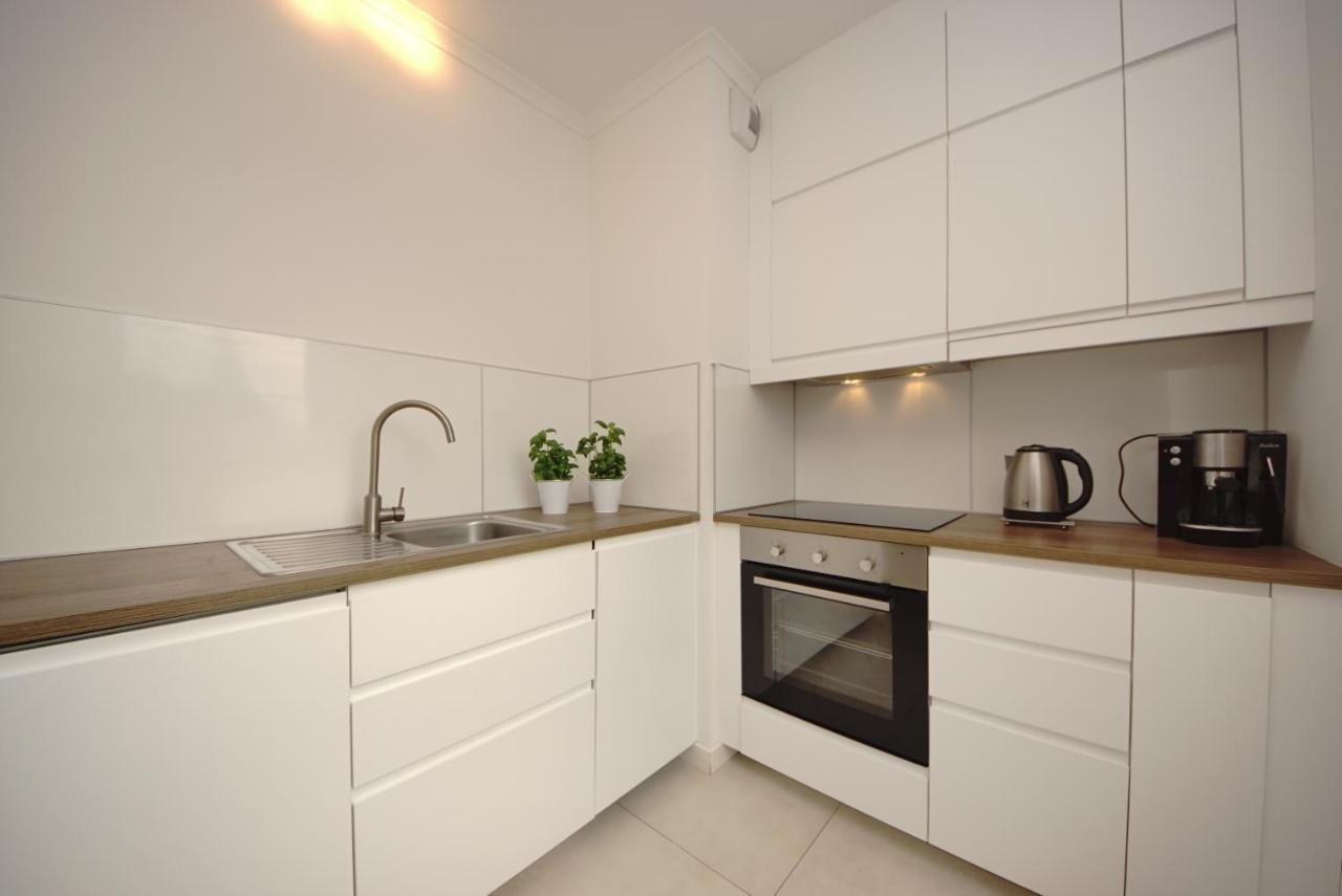 Holidays Home Apartamenty Chmielna Gdansk Bagian luar foto