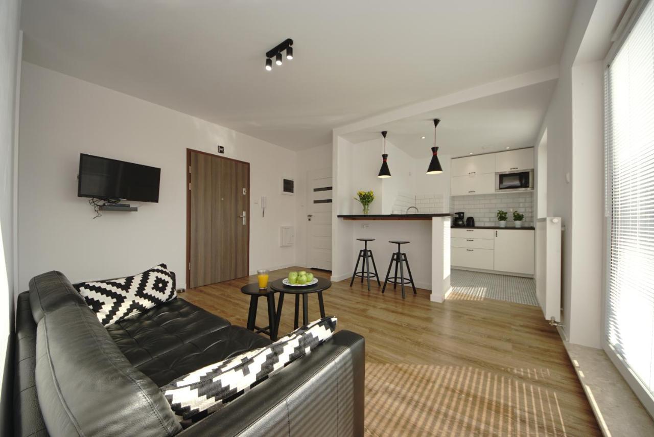 Holidays Home Apartamenty Chmielna Gdansk Bagian luar foto